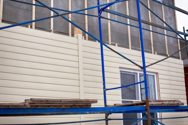 Loose Cladding Repair in Des Moines