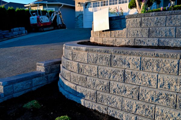 Stone Retaining Wall Repair in Des Moines