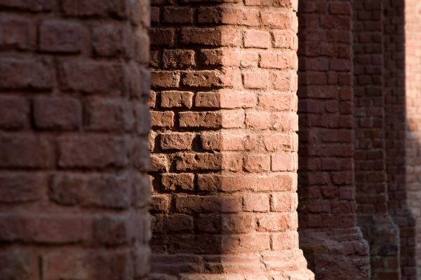 Brick Pillars Installation in Des Moines